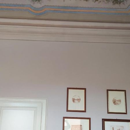 Desiderio Apartment Pisa Bagian luar foto