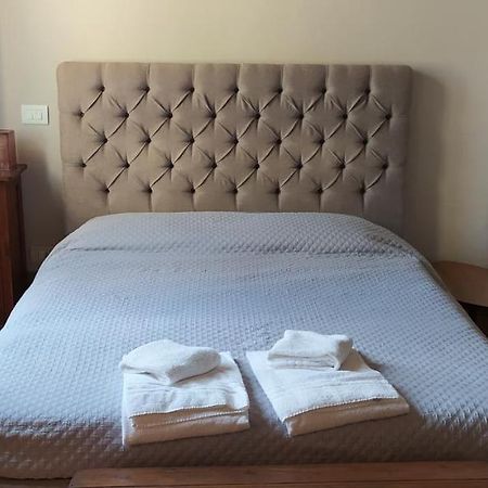 Desiderio Apartment Pisa Bagian luar foto