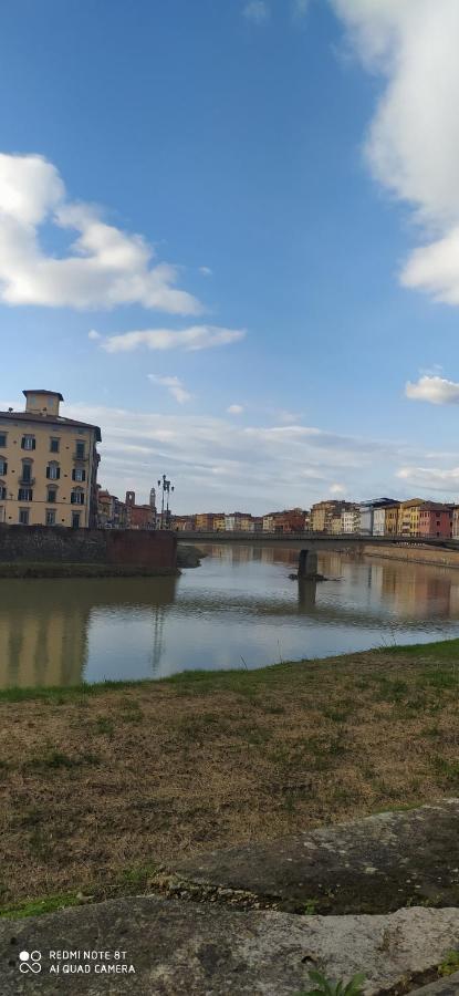 Desiderio Apartment Pisa Bagian luar foto