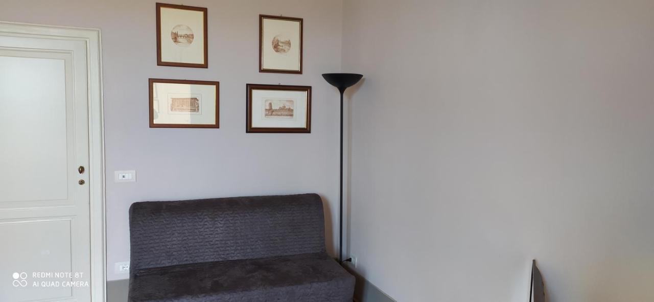 Desiderio Apartment Pisa Bagian luar foto